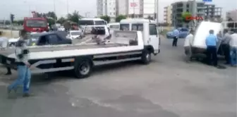 Adıyaman Kahta'da Otomobil ile Kamyonet Çarpıştı: 6 Yaralı