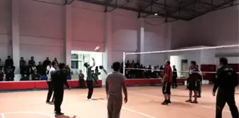 Tufanbeyli'de Voleybol Turnuvası Sona Erdi