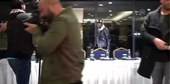 Şampiyon Boksör Mayweather, Bir Çuval Parayla İstanbul'da