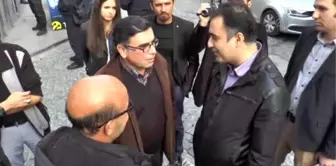 Hdp'li Gruba Bayraklı Tepki