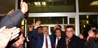 Hdp'li Belediye Başkanı Adli Kontrolle Serbest Bırakıldı