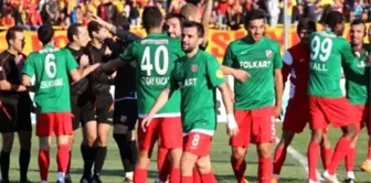 Karşıyaka, 9 Futbolcuya Lisans Çıkaramadı