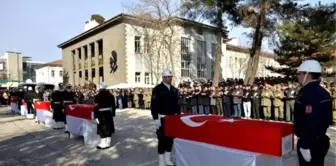 Sur Şehitleri Memleketlerine Uğurlandı