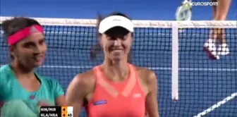 Çift Kadınlarda Şampiyon Hingis-Mirza