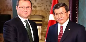 Başbakan Davutoğlu, Medya Patronları ve Üst Düzey Yöneticileriyle Bir Araya Geldi