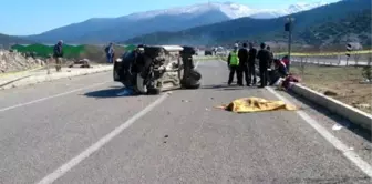 Korkuteli'de Takla Atan Araçta 1 Ölü, 5 Yaralı