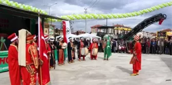 Belediyeden Mehter Takımlı, Kurbanlı Araç Tanıtım Töreni