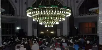 Kırşehir'de Hoca Ahmed Yesevi Camii Merkezli Regaip Kandili Karşılandı