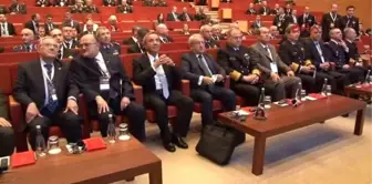 Deniz Kuvvetleri Komutanı Bostanoğlu: Çeşitli Sıkıntılar Çıkarmasına Rağmen İşbirliği Yürütmeye...