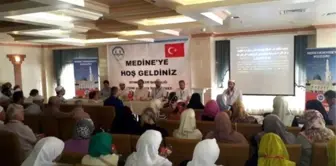 Medine'de Kutlu Doğum Coşkusu