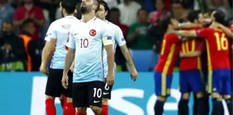 Yorumcu Uğur Meleke, Fatih Terim ve Arda Turan'ı Eleştirdi