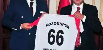 Yozgat Valisi Kemal Yurtnaç'tan Spora Destek