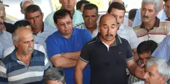 Bakan Çavuşoğlu Kumluca'da Yangından Zarar Gören Vatandaşlarla Bir Araya Geldi