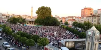 Karaman Belediyesi 10 Bin Kişiye İftar Verdi