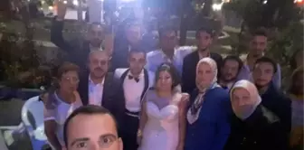 Gelin ve Damat Demokrasi Nöbetinde