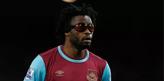 Alex Song, Rusya'nın Rubin Kazan Takımına Transfer Oldu