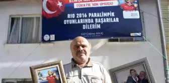 Paralimpik Oyunları'nda Dünya Rekoru Kıran Nazmiye'nin Ailesi Gururlu