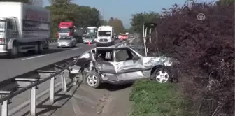 Tem Otoyolu'nda Trafik Kazası: 4 Yaralı