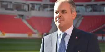 Bakan Kılıç Eskişehirspor'un Yeni Stadını ve Yurtları Gezdi