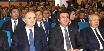 Bakan Zeybekci ve Özlü, Denizli'de Ar-Ge Tanıtım Toplantısına Katıldı