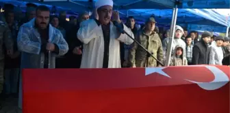 Fırat Kalkanı Şehidi Açıkgöz, Kahramanmaraş'ta Toprağa Verildi