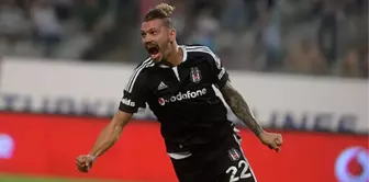 Beşiktaş'ta Şaşırtan Transfer Gelişmesi