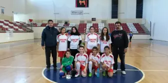 Futsalın 'Altın Kızları' İl Birincisi Oldu