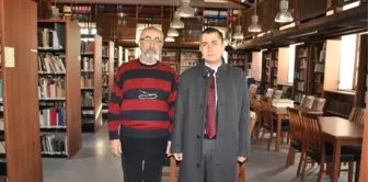 Aksoy'dan Prof. Dr. Manfred Osman Korfmann Kütüphanesi'ne Ziyaret