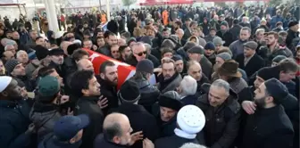 2. Abdülhamid'in Torununun Cenazesi Omuzlarda Taşınmadı