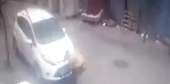 Istanbul'da Plaka Hırsızlığı Kamerada