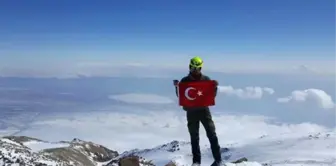 Tek Başına Süphan Dağı'na Tırmandı