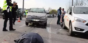 Yolun Karşısına Geçmek Isterken Canlarından Oldular