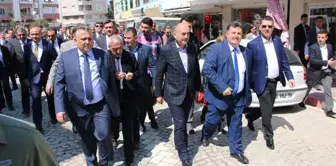 Bakan Müezzinoğlu'ndan Kınık Ziyareti