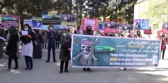 Afganistan'da 'Tüm Bombaların Anası'Nı Kullanması Protesto Edildi