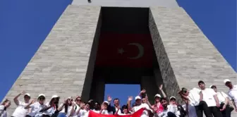 Şehitler Abidesi'nden Dostluk Mesajı