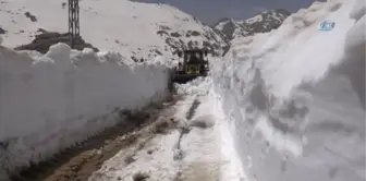 Antalya'da Mayıs Ayında Kar Kalınlığı 5 Metreyi Gördü