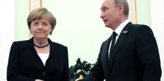 Merkel Putin'le Görüşüyor: Gündem Suriye ve Kırım