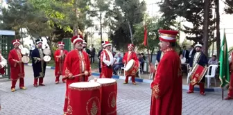 İhlas Vakfı Bahçelievler Yurdu'nda Mehterli Mezuniyet Coşkusu