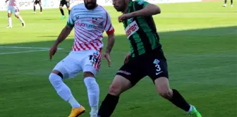 Sakaryaspor, Diyarbekirspor'u 2-1 Yenerek 2'nci Lige Yükseldi