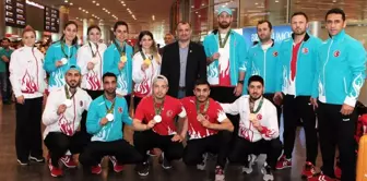 Karate Milli Takımı 11 Madalya ile Yurda Döndü