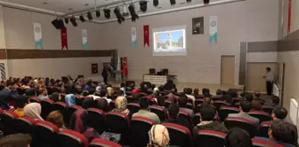 Beü'de 'Müslümanların Tarihi' Konferansı