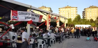 CHP Diyarbakır'da İlk Defa İftar Çadırı Açtı