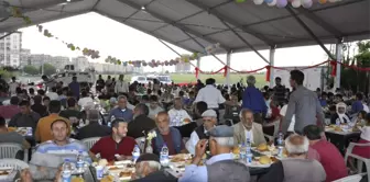 CHP Diyarbakır'da Ilk Defa Iftar Çadırı Açtı