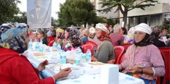 Çanakkale Belediyesi Ayvacıklı Depremzedelere İftar Yemeği Verdi