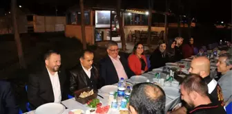 Vali Pekmez, Polislerle Sahur Yaptı