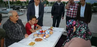 Karaman Belediyesi, Öksüz ve Yetimlere İftar Yemeği Verdi