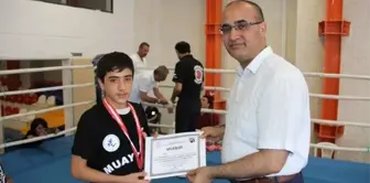 Muaythai Minikler ve Yıldızlarda Birinciler Belli Oldu