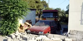 Antalya'da Akaryakıt Tankeri Evin Bahçesine Daldı