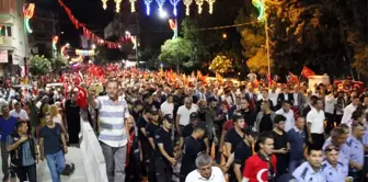 Manisa'da On Binler 15 Temmuz Şehitleri İçin Yürüdü