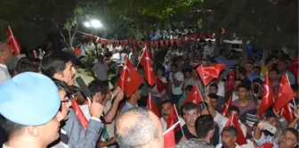 Derik'te Dev Türk Bayrağıyla 15 Temmuz Yürüyüşü Düzenlendi